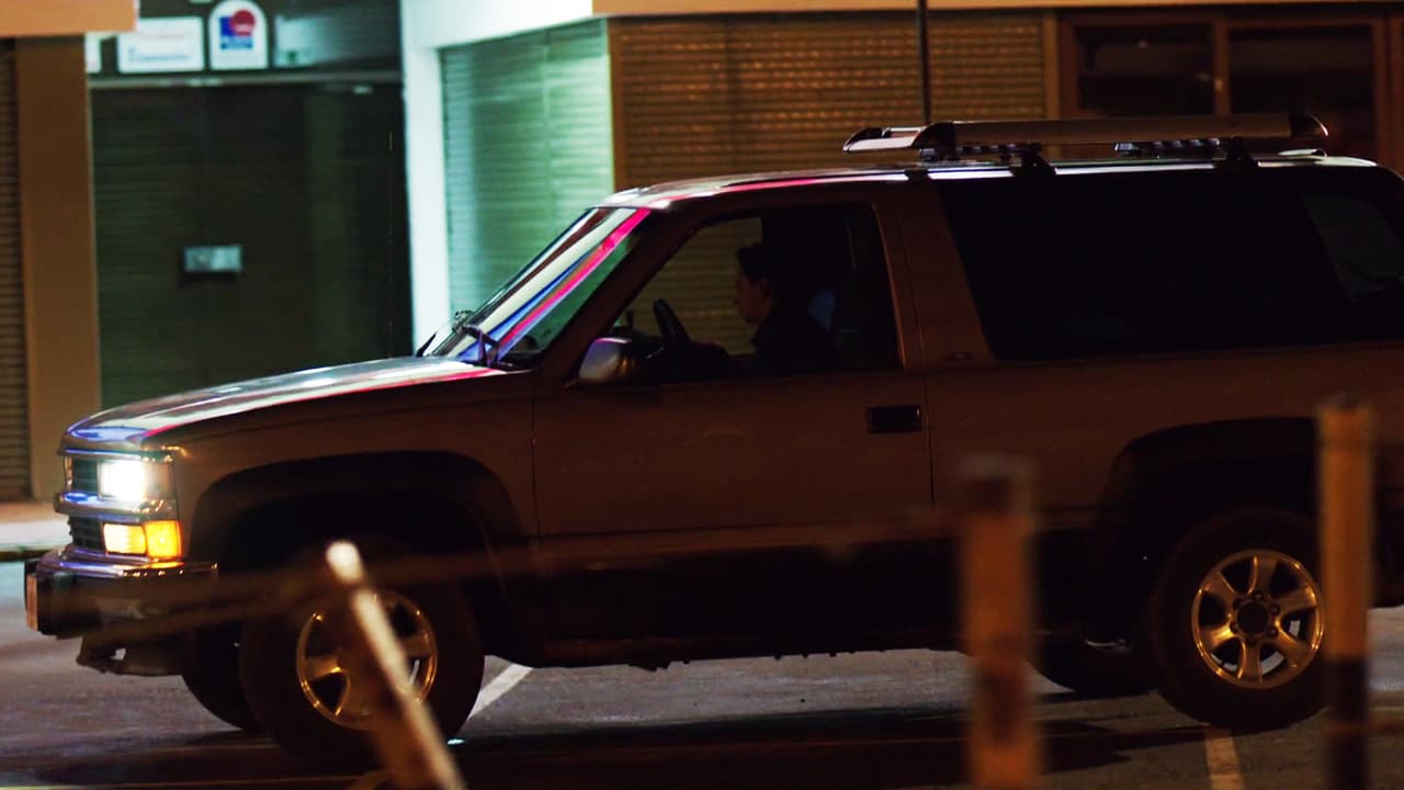 Surprisingly, ‘El Métrico’ alerted everyone of Arturo presence inside a truck. That vehicle was being driven by Arturo Meza, and ‘El Moreno’ was also there.