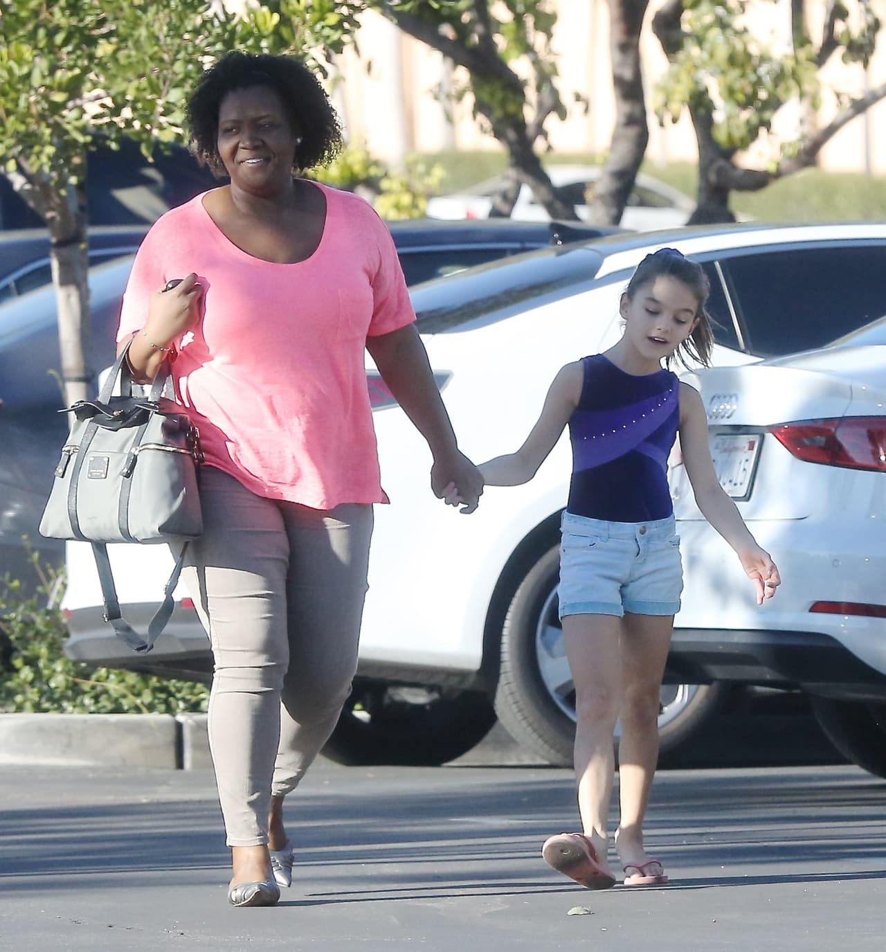 ¡Suri Cruise adora ir a sus clases de gimnasia!