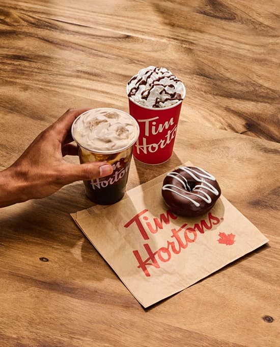 <b>Tim Hortons</b>
<br>Miembros de Tim Hortons Rewards pueden obtener una dona en la compra de cualquier bebida.