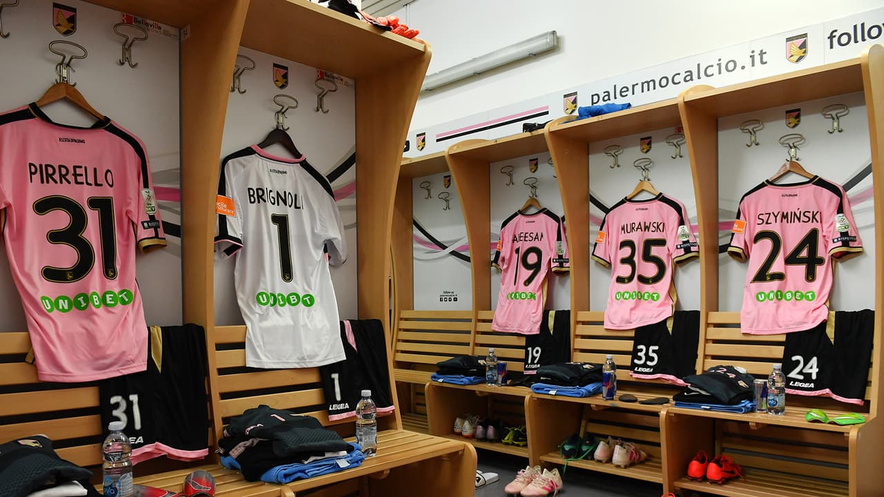 Por deudas desaparece el Palermo, histórico club de italia