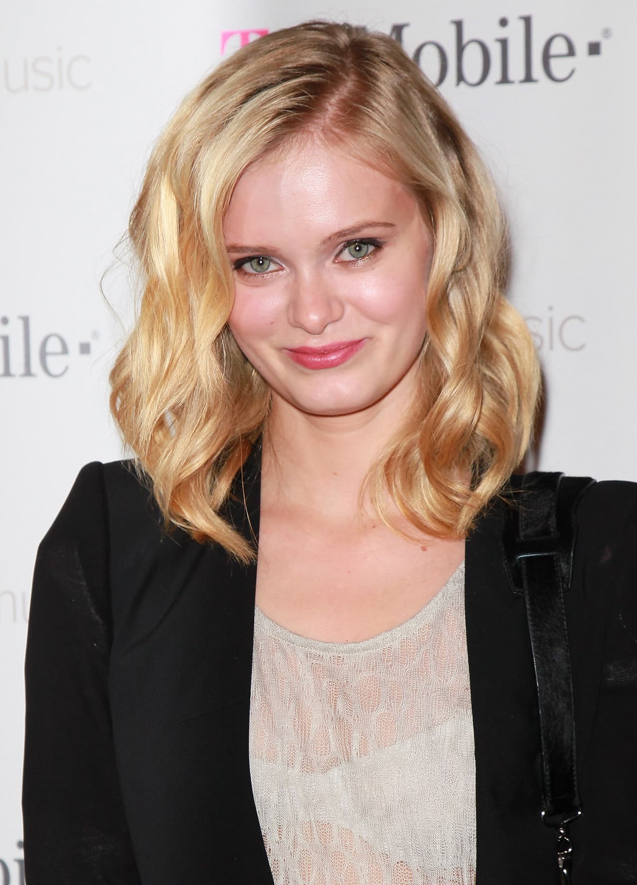 Sara Paxton nació en California, pero por sus venas corre sangre europea y mexicana.