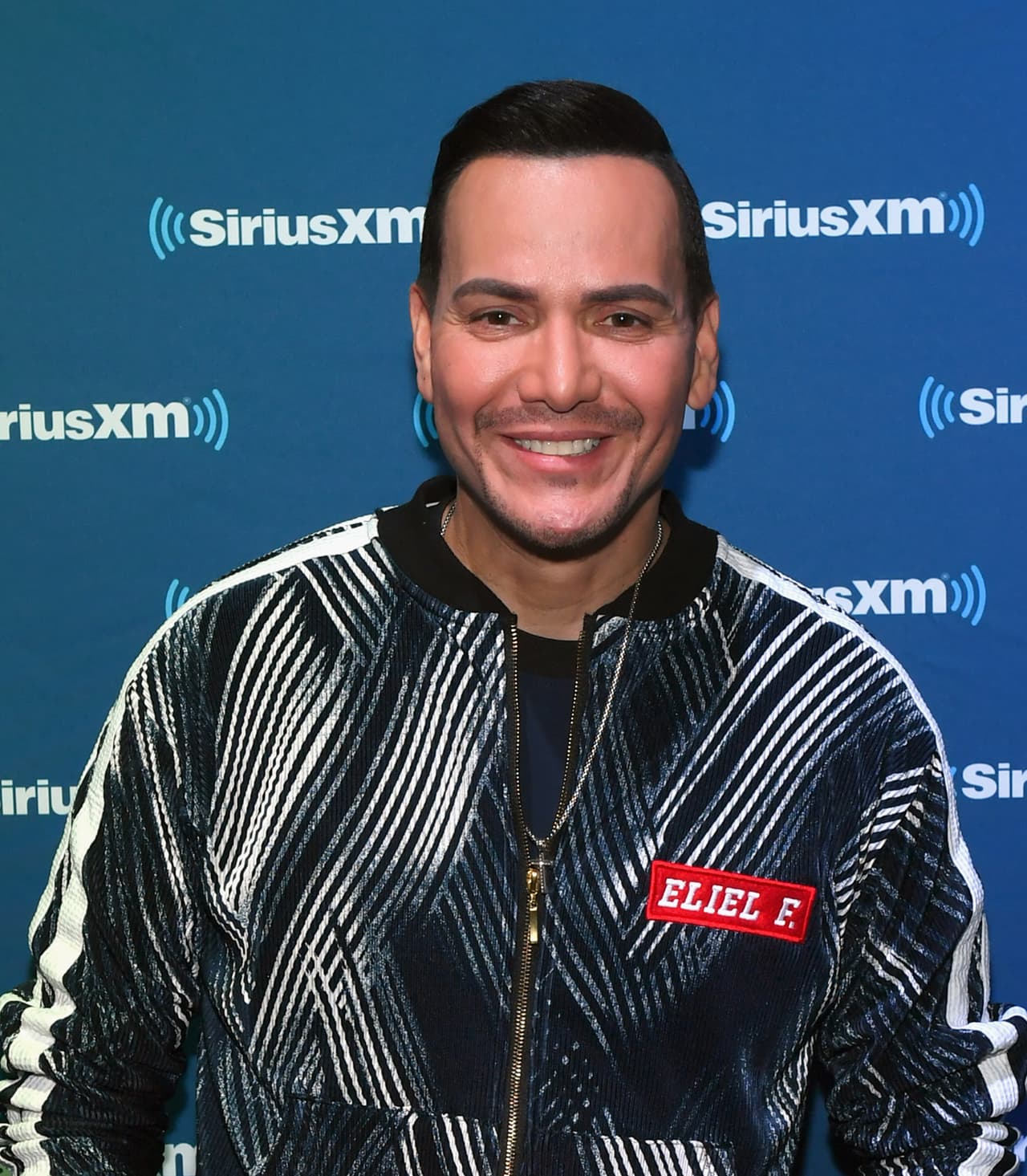 Víctor Manuelle, de 50 años de edad, estaba en el gym cuando recibió la noticia de sus dos nominaciones por ’25/7’ (Mejor Álbum Salsa) y por ‘Quiero Tiempo’ (Mejor Canción Tropical).
<br>En un video compartido en redes sociales,vel intérprete expresó su gran felicidad por este logro y lo hizo con un grito muy peculiar.