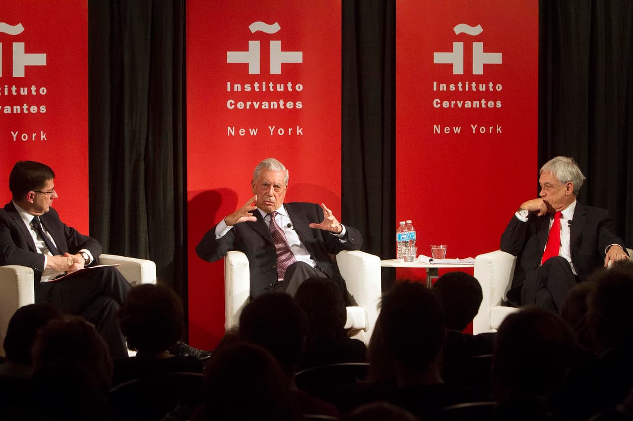 Vargas Llosa: El candidato Trump, el "suicidio" para republicanos