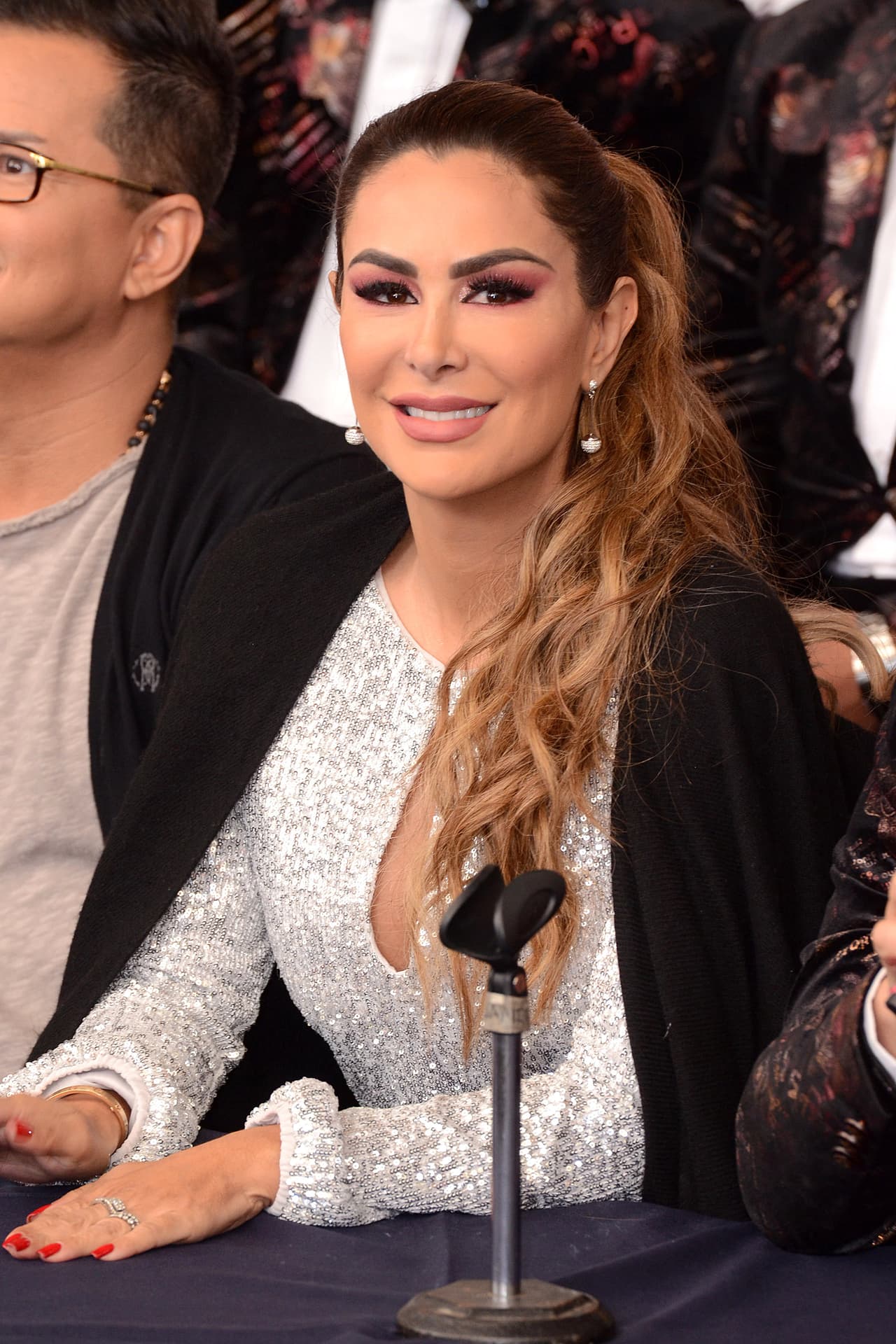 En octubre de 2019, Ninel contó en una entrevista en El Gordo y La Flaca que su 
<b><a href="https://www.univision.com/shows/el-gordo-y-la-flaca/ninel-conde-confirma-que-el-intento-por-reconciliarse-con-el-papa-de-su-hijo-no-dio-resultado-video">intento por arreglarse</a></b> con el empresario no dio resultado.