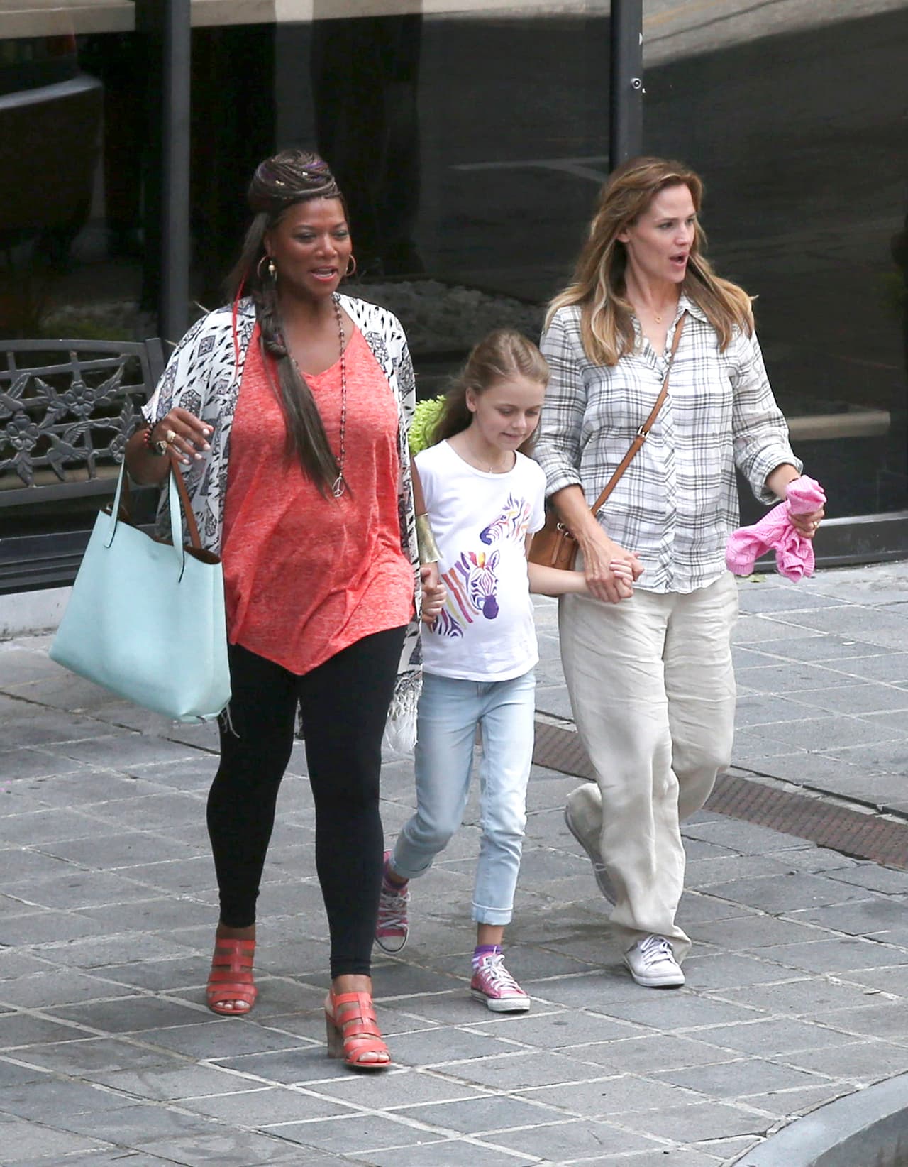 Jen Garner filma escenas junto a Queen Latifah.