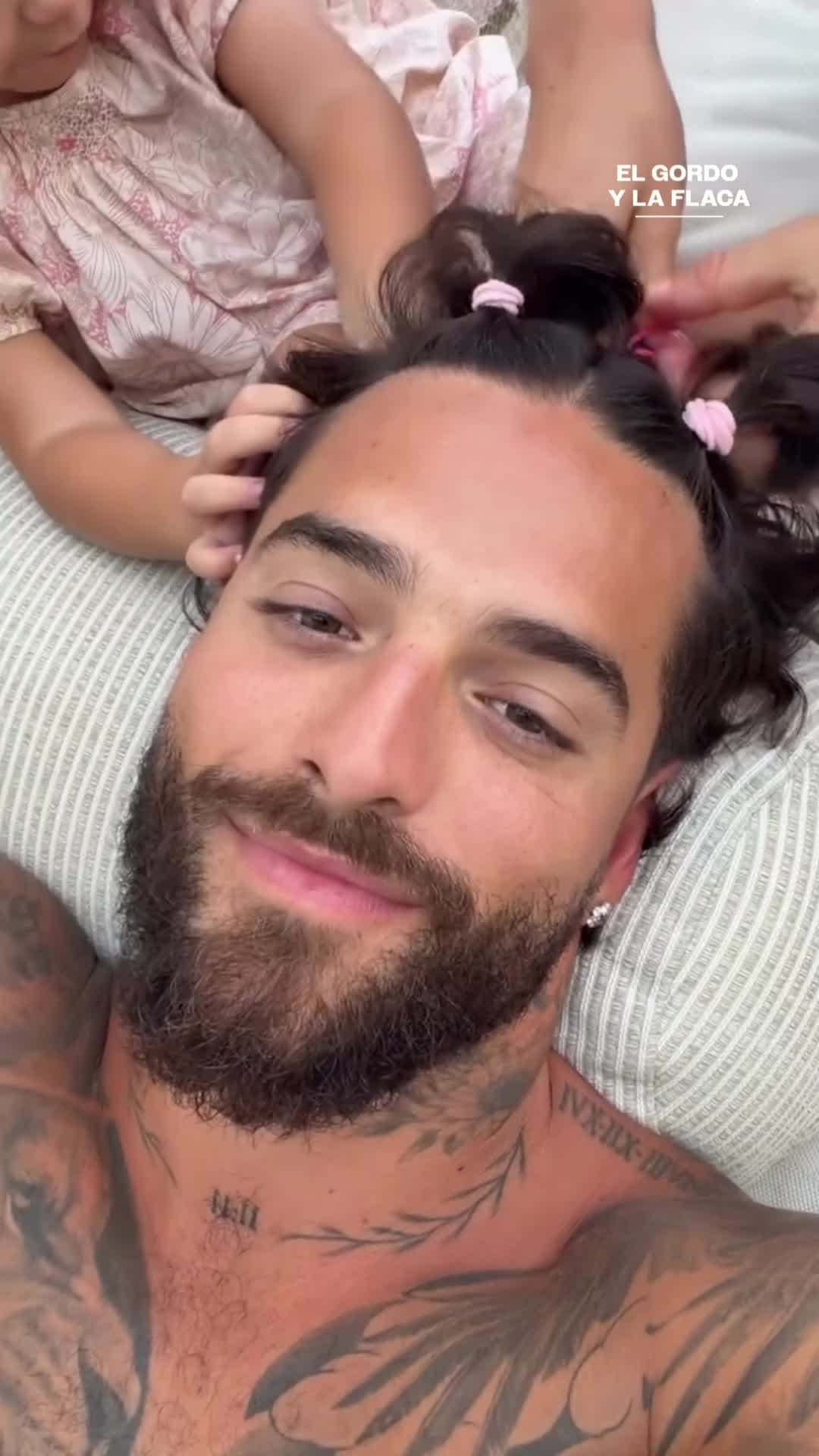 Maluma feliz por ser el "muñeco" de su hija
