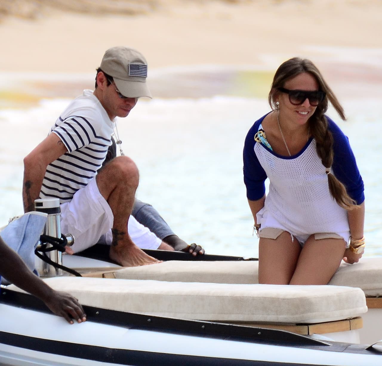 Marc y Chloe iniciaron su relación en 2013 y nunca importó la diferencia de edades, ella tenía 21 años y él 44 años.