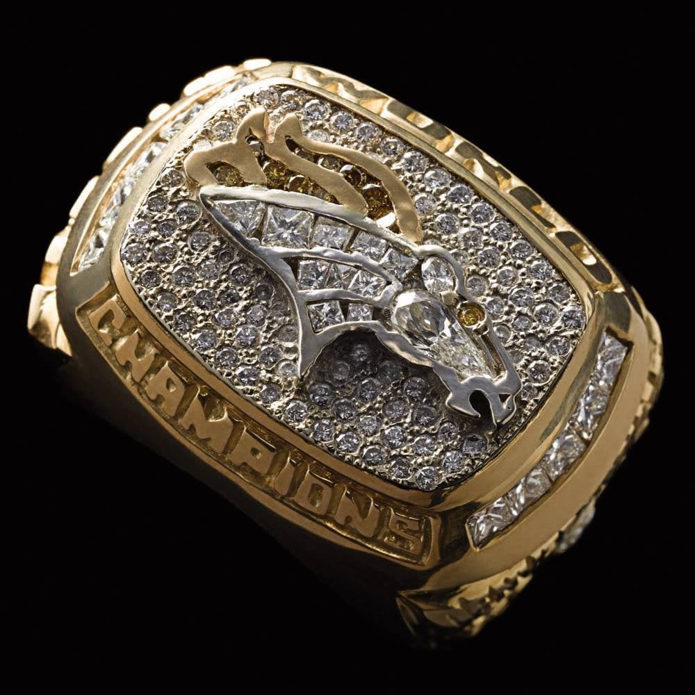 Super Bowl XXXII | La colección completa de todos los anillos del Super Bowl.