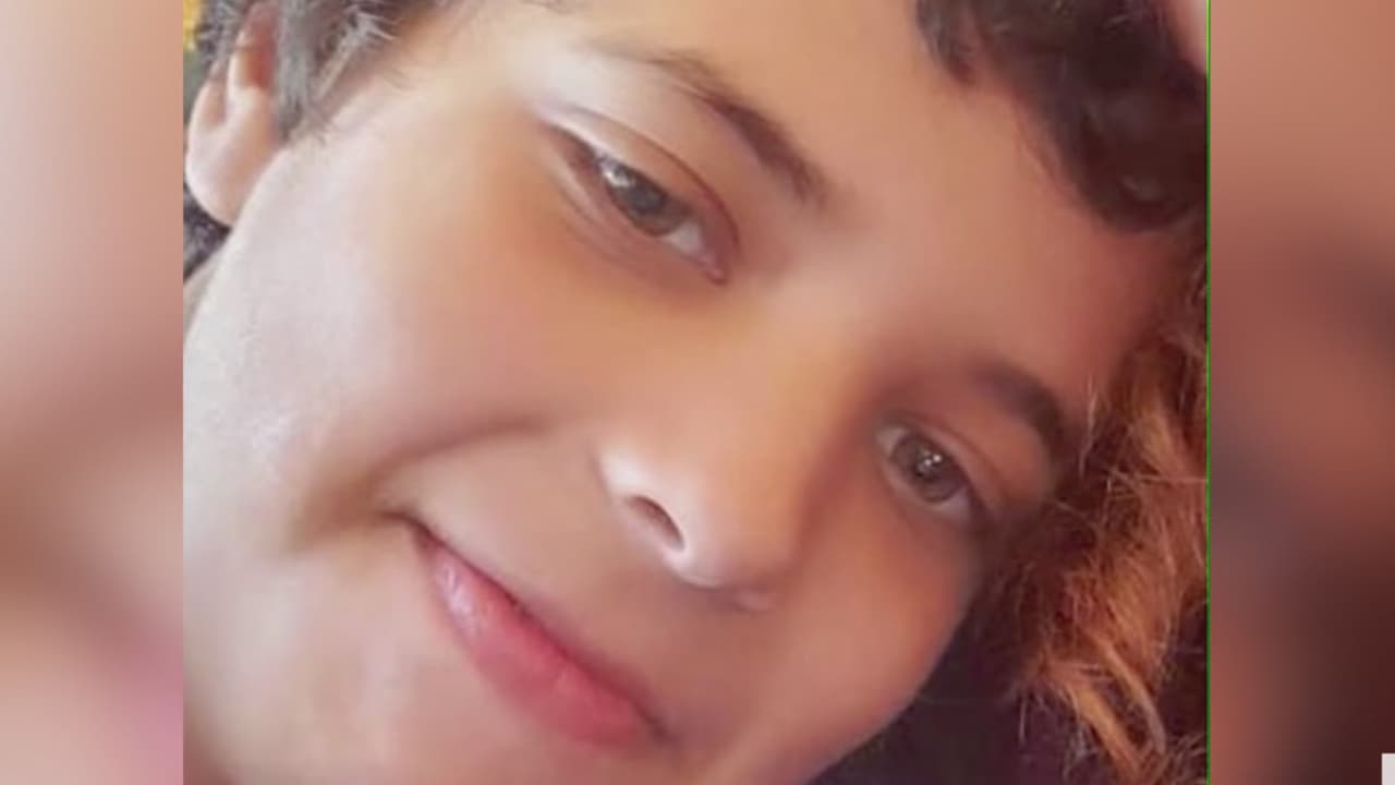 Familiares y amigos realizan vigilia en memoria del niño en Pasadena que fue víctima de una bala perdida