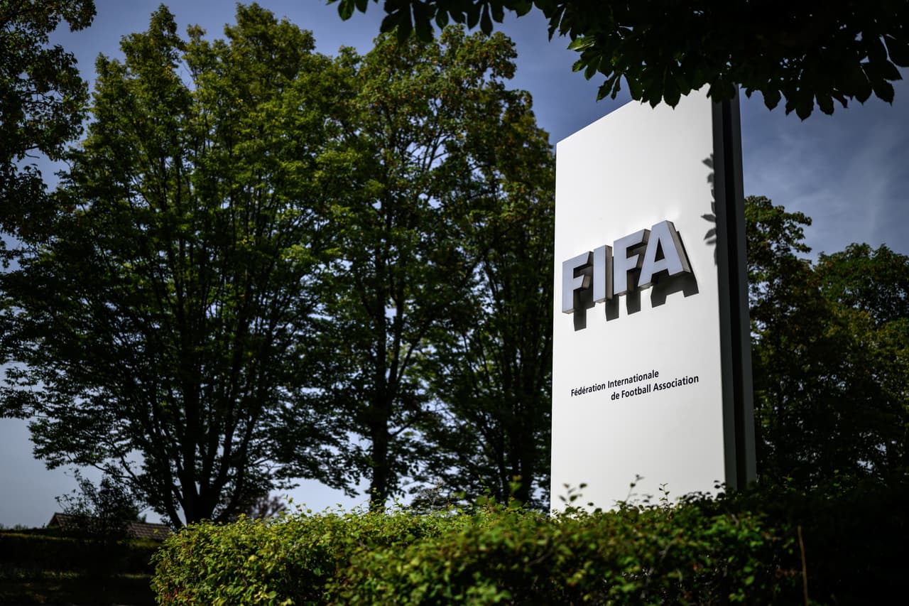FIFA recibe disculpas por información incorrecta sobre Infantino