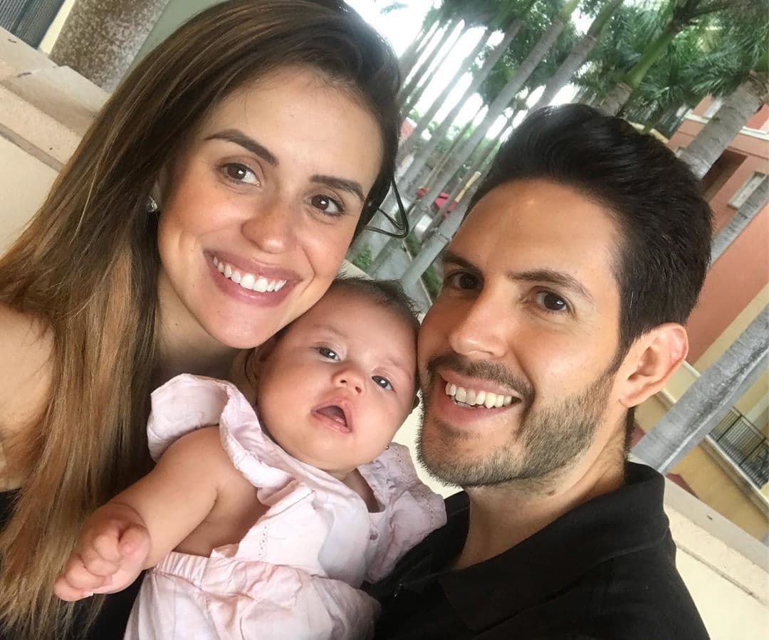 La maternidad le sentó muy bien. En los últimos meses ha llegado aún más motivada al set de Despierta América, donde ocasionalmente la vemos alternando con los presentadores de noticias.