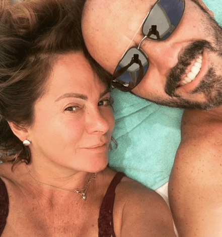 Aunque en sus planes no está el tener hijos, la actriz tiene un hijastro de 21 años, su nombre es Yulem, hijo de Luis.
<br>