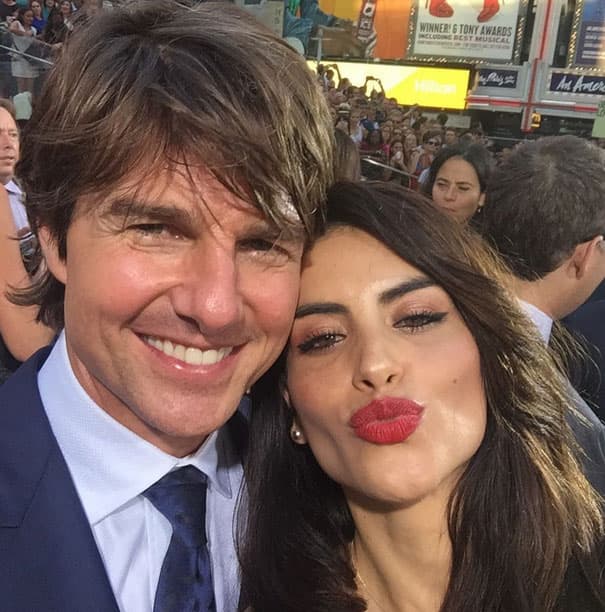 Aquí la foto que compartió Jessica con Tom Cruise durante el estreno.