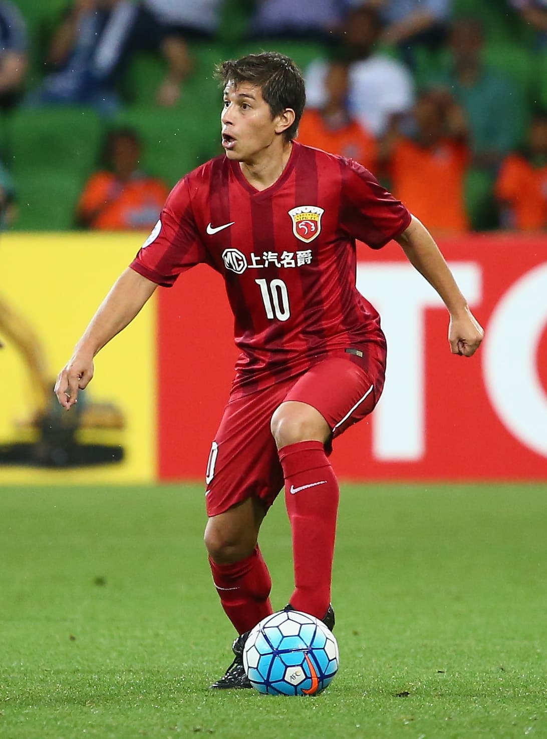 Asimismo, trajeron a Darío Conca, quien en China es toda una leyenda viviente.