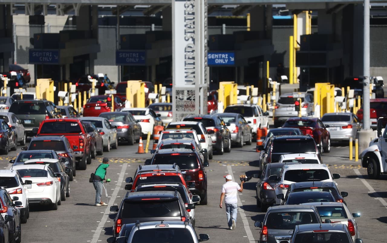 La garita de San Ysidro es el puerto de entrada fronteriza más transitado del mundo.