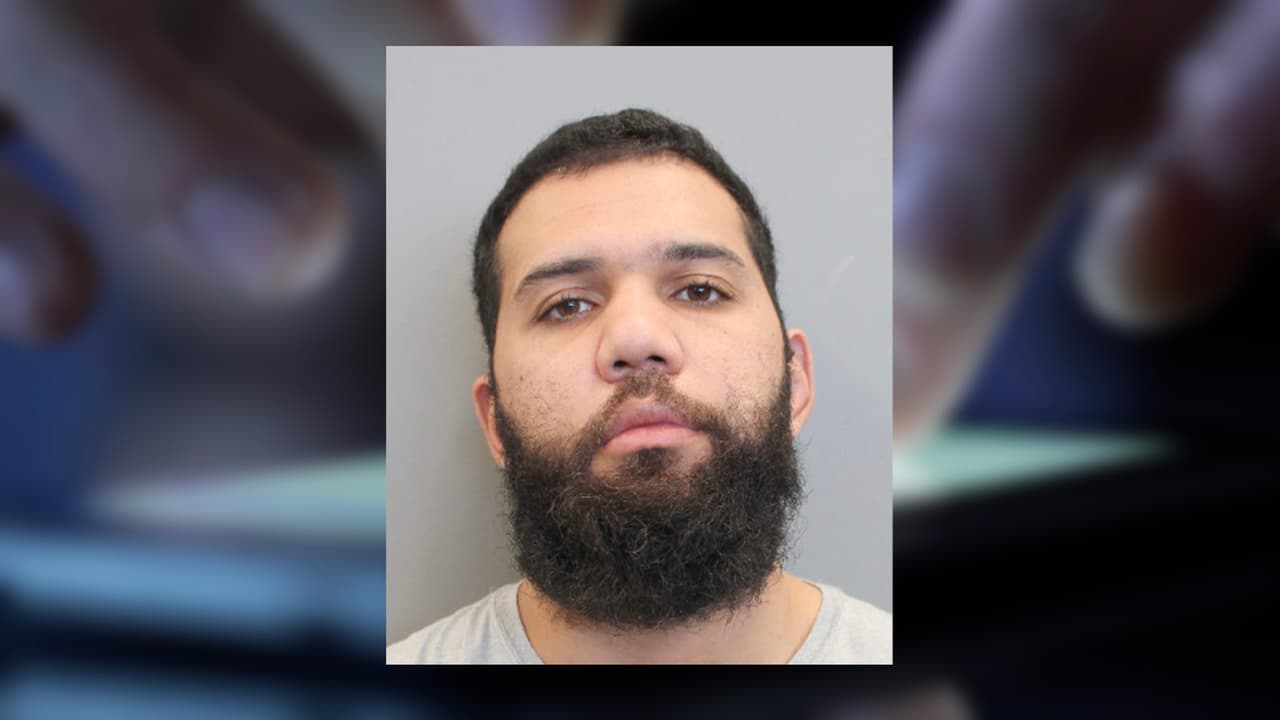 Golpean y roban a transgénero que conoció al agresor en app de citas en Texas: FBI busca a otras víctimas