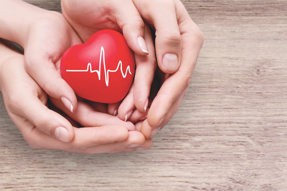 En el aspecto sentimental, el amor está esperando por ti pero no tienes que ir a buscarlo. Está ahí latente, y si no se ha manifestado como quieres es porque no ha llegado el momento. Es porque estamos en el retorno de Saturno, un evento que pronto terminará. No te precipites, el amor espera por ti, pero no te adelantes a los acontecimientos.
<br>