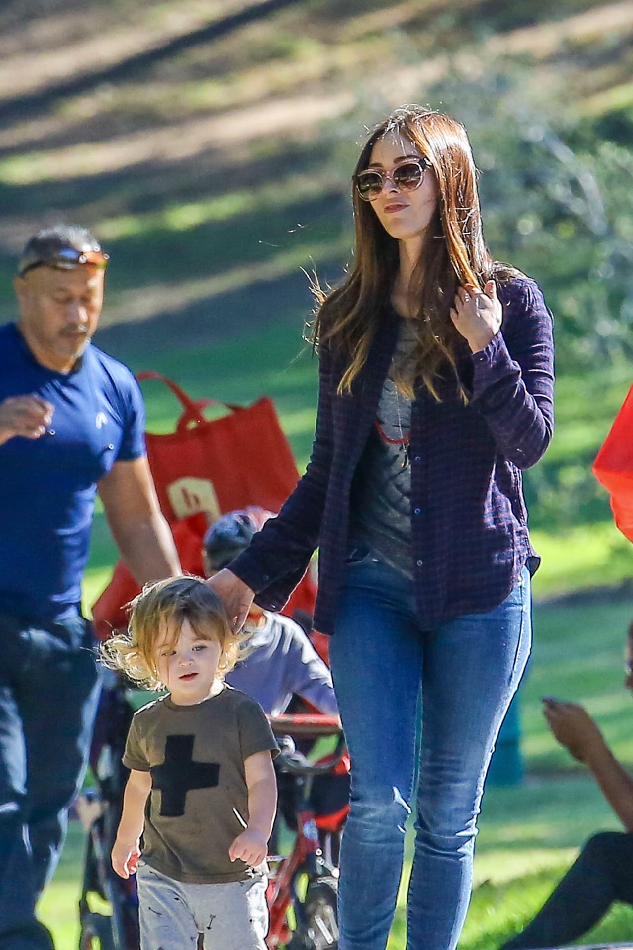 Noah es sin duda uno de los niños más hermosos de Hollywood, y no dudaríamos que siguiera los pasos de su mami en la actuación.