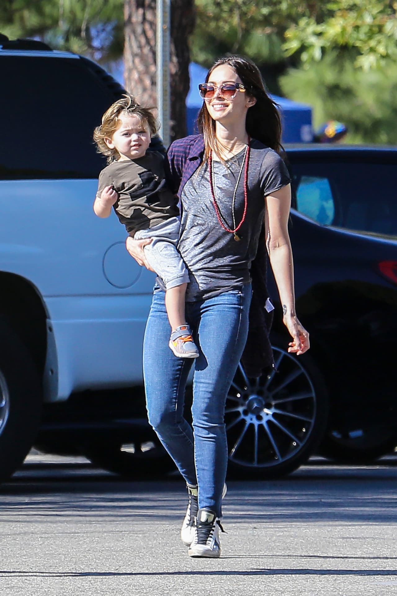 El sol fue perfecto para el día en familia de Megan y Brian.