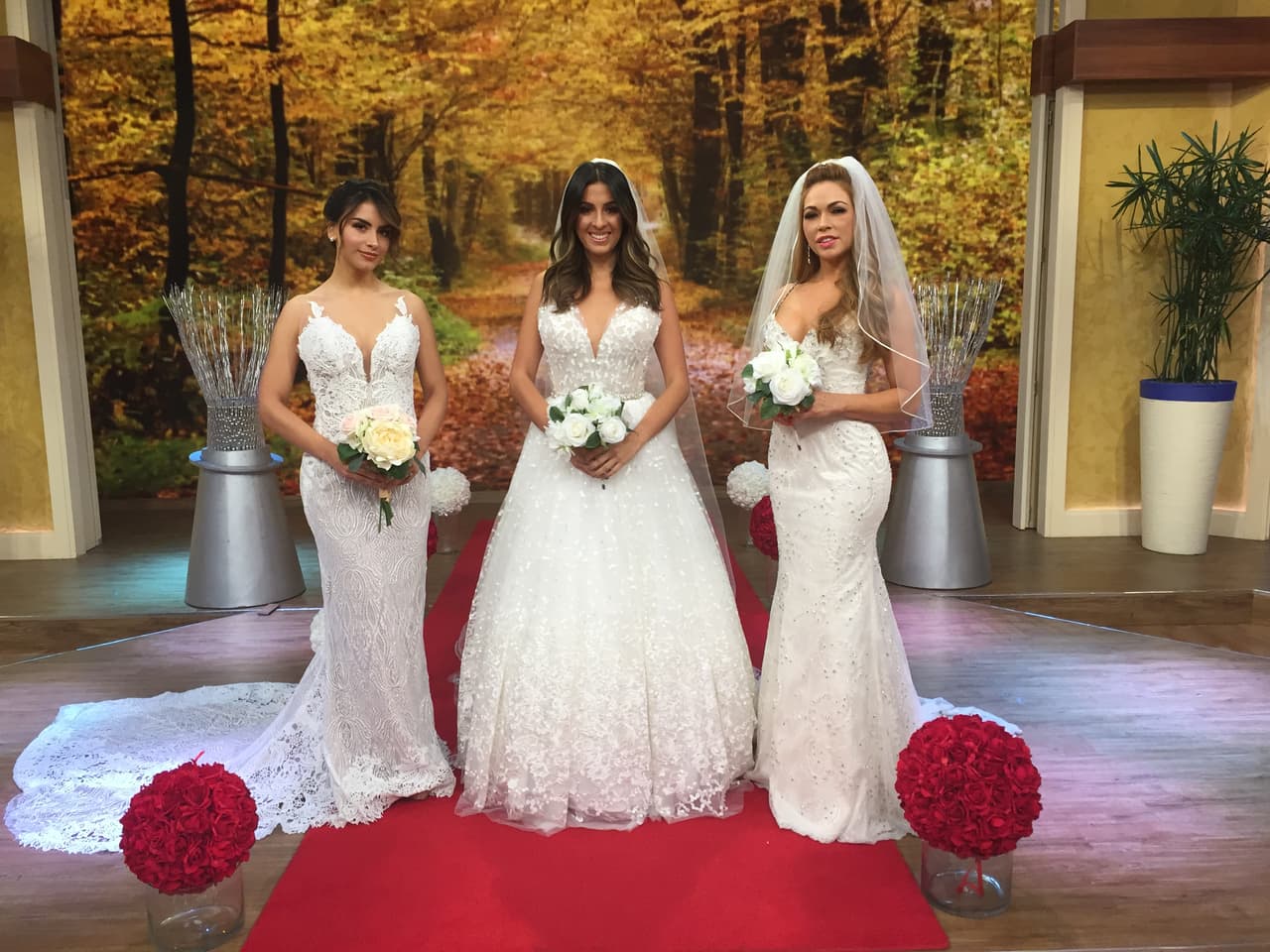 ¡Derroche de belleza! con estas espectaculares modelos a quién no se le antojaría casarse.