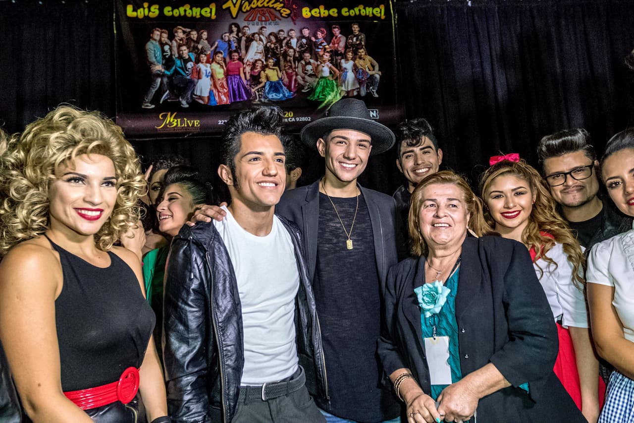 En marzo de 2016, Luis Coronel y su hermano Bebe debutaron como actores en la obra 'Vaselina el Musical USA'.