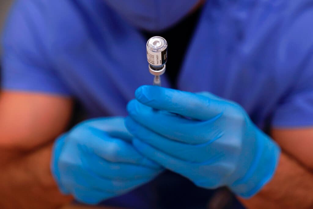 Los CDC autorizan la vacuna de refuerzo de Pfizer contra el covid-19 para niños de 5 a 11 años