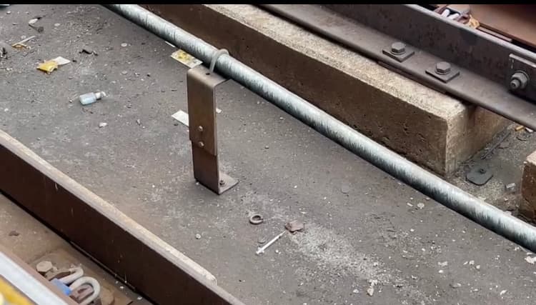 La estación de 
<a href="https://www.univision.com/local/philadelphia-wuvp/septa-cita-razones-de-seguridad-salud-y-limpieza-para-cerrar-estacion-en-kensington-video">Somerset</a> no es el único puesto avanzado de tránsito en la ciudad que ha enfrentado interrupciones debido a una explosión de uso por parte de personas que buscan refugio en medio de una creciente crisis de asequibilidad. En una 
<a href="https://www.univision.com/local/philadelphia-wuvp/campamento-para-personas-sin-hogar-creciendo-en-la-parada-de-patco-en-center-city-filadelfia-fotos">estación de PATCO </a>e n el centro de la ciudad, los funcionarios de la ciudad se unieron recientemente a esa agencia de tránsito para despejar un campamento en la explanada subterránea cerca de las calles 12 y Locust.