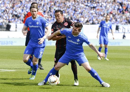  Eintracht Frankfurt venció a Darmstadt con Marco Fabián de titular