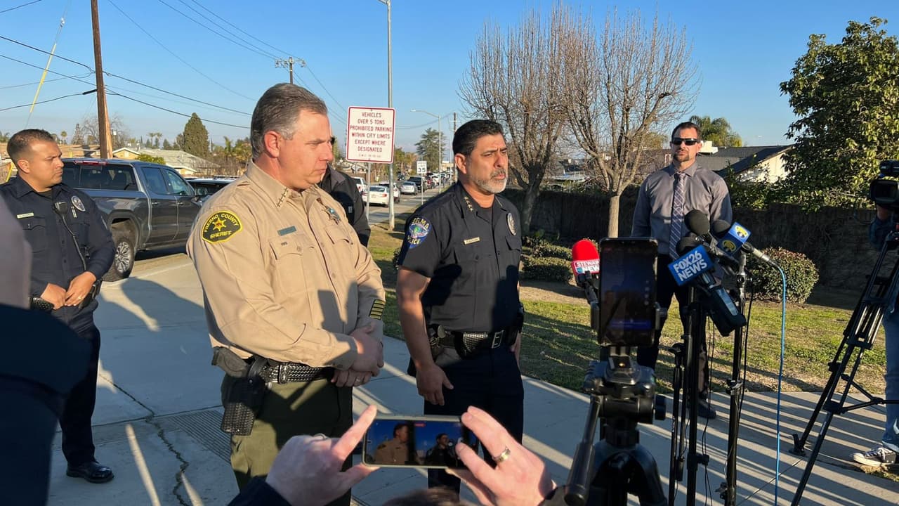 Por la tarde, el jefe de la Policía de Selma, Rudy Alcaraz, dio a conocer la muerte del oficial herido en el tiroteo.