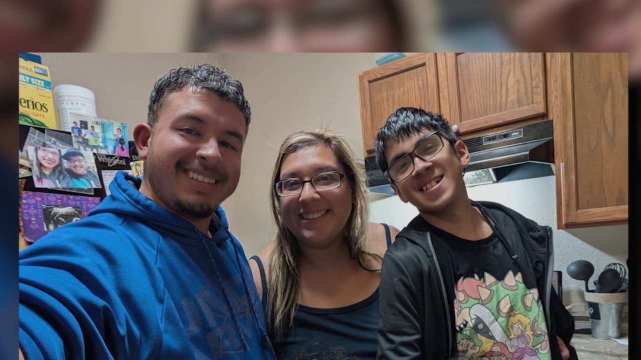 Muere hombre atropellado mientras reparaba su vehículo en la carretera 90 de San Antonio