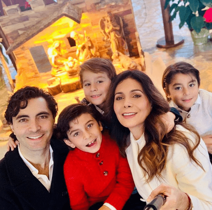 La actriz desató dudas al respecto desde el pasado 11 de abril, por una publicación que hizo su esposo.