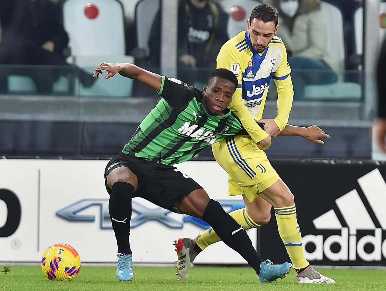Juventus derrota 2-1 al Sassuolo y es el otro semifinalista de la Coppa Italia. Paulo Dybala y Dusan Vlahovic marcaron la diferencia durante el encuentro. Traore anotó el tanto en solitario para los Neroverdi.