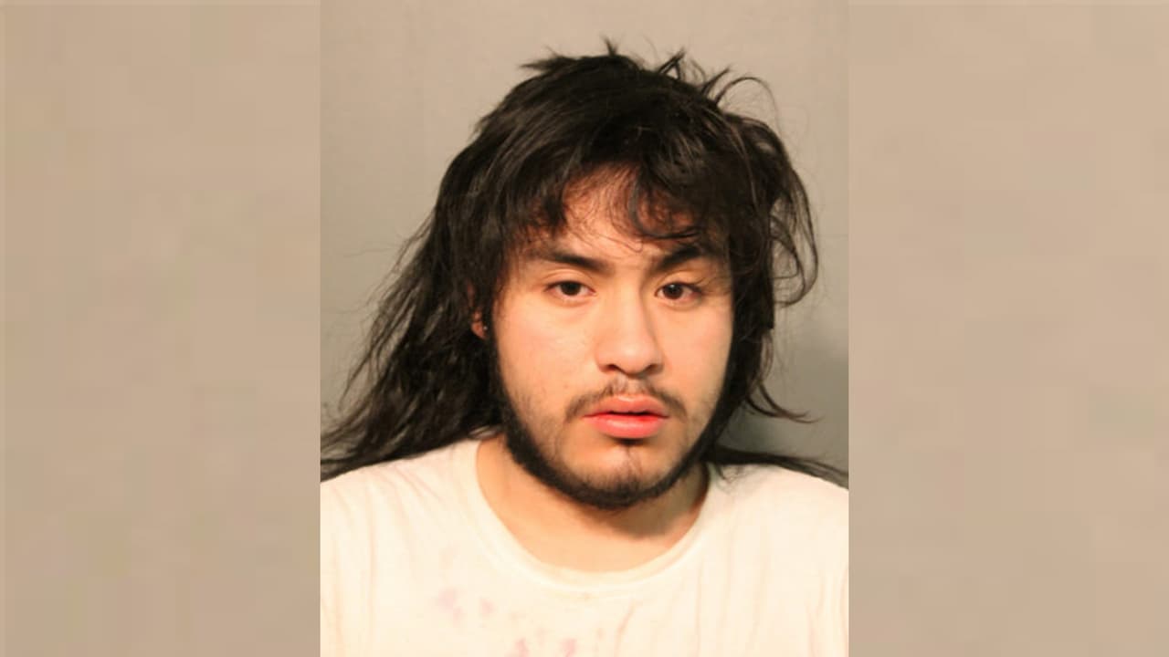 La policía identificó al sospechoso del robo en la iglesia ucraniana como Toribio Mora, de 20 años.