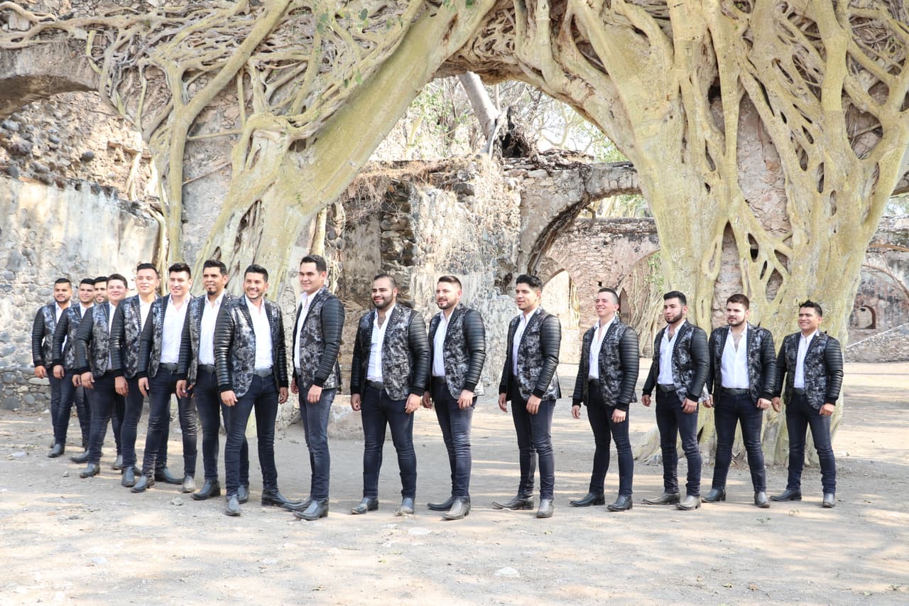 Para el video de su nuevo sencillo, 'No le hago falta', Los Recoditos eligieron un escenario histórico en el estado de Morelos, México.