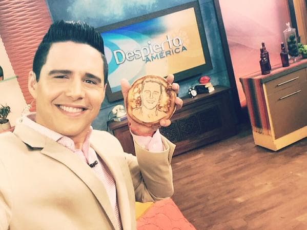 "#selfiepancake en Despierta América", mostró Alejandro Chabán. (Octubre 1, 2015)