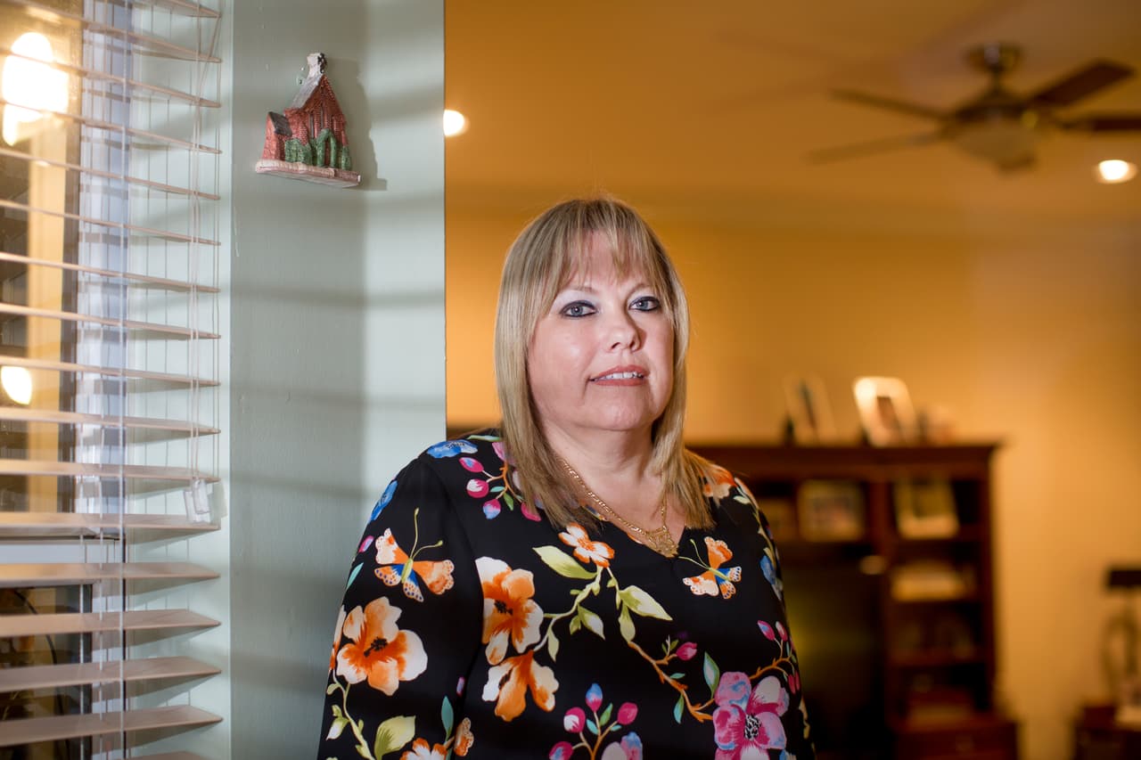 “Hasta hoy no sé qué pasó”: hispanas que sufren complicaciones durante el parto no reciben explicaciones
