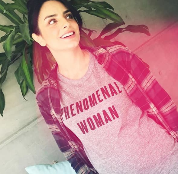 Desde ese día, la pareja no se ha cansado de publicar fotos de sus viajes y, por supuesto, del crecimiento de su bebé dentro del vientre de Aislinn.