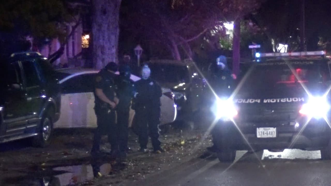 Las autoridades atendieron al reporte de un tiroteo a las 12:21 am, al llegar encontraron a una mujer, de 24 años, que había recibido un impacto de bala en el abdomen.