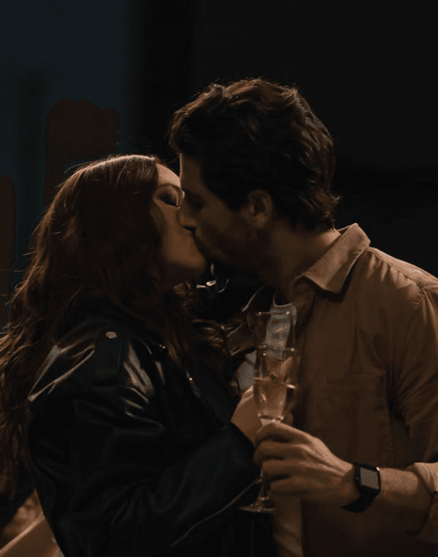 Escena de 'Loco por ella'