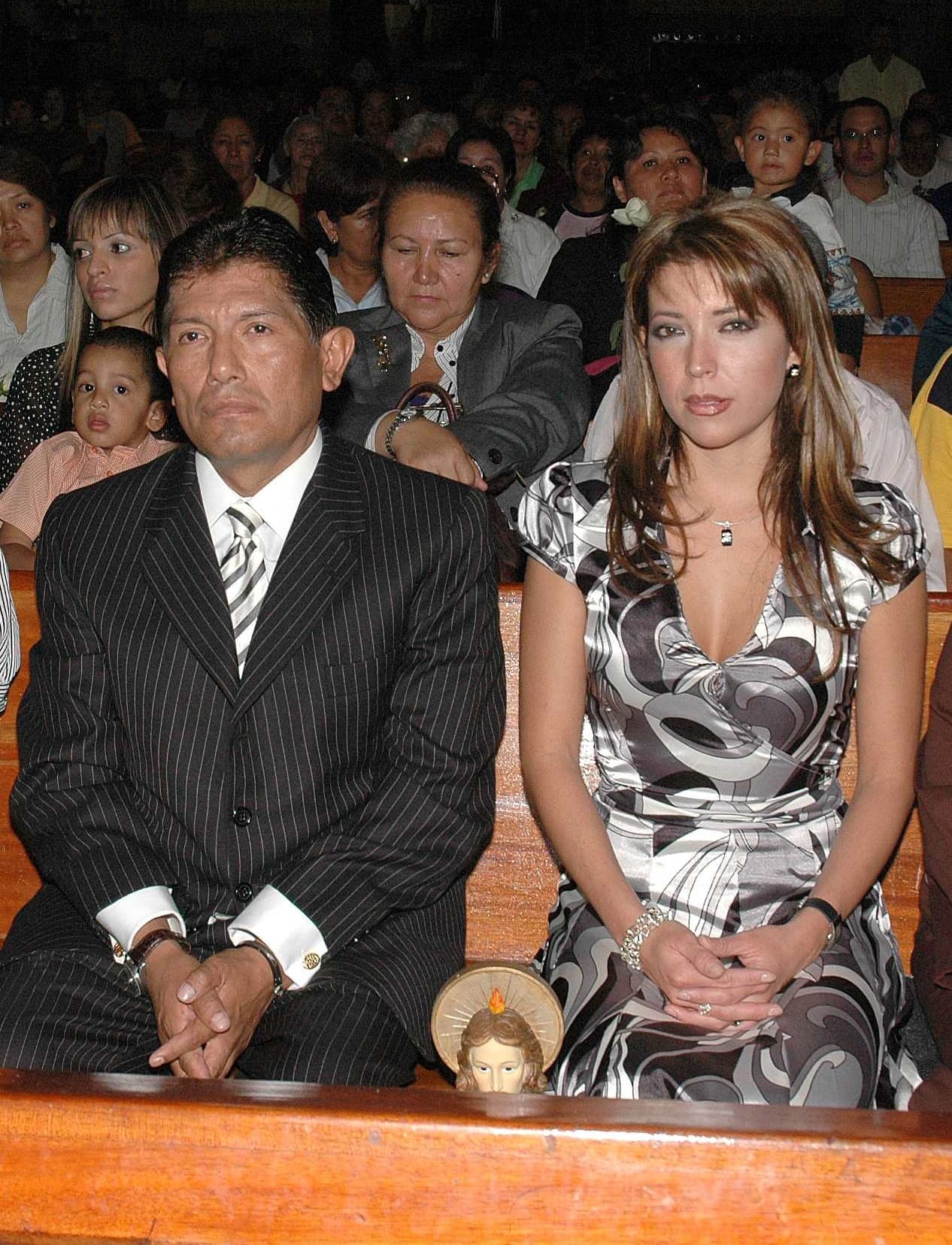 Tiempo después de la polémica que se suscitó con el divorcio de Juan Osorio y Niurka Marcos, el productor volvió a encontrar el amor y se casó con la actriz Emireth Rivera.
<br>