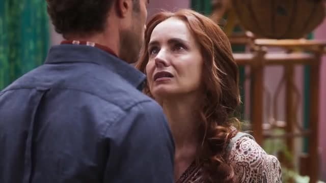 Paloma acepta ante Renato sentir algo por él