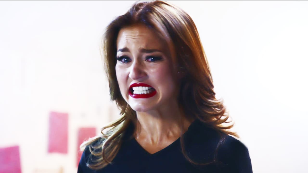 Eso sí, como Ana Leticia, Angelique Boyer es una bomba de sensualidad.