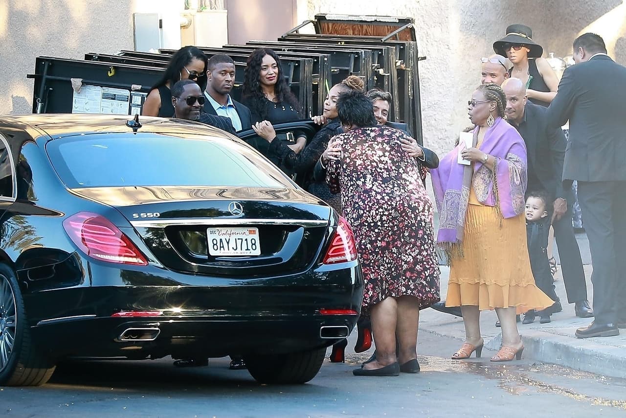 Los ausentes en el almuerzo en Pasadena, California, fueron Prince Michael I y Paris Jackson, hijos de 'El Rey de Pop'.
