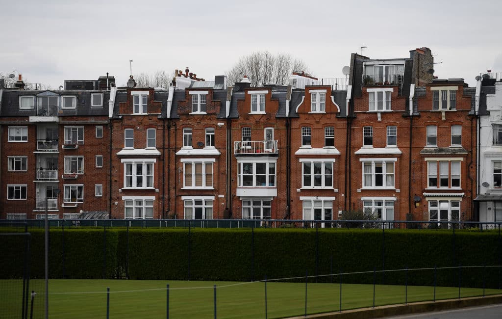 Durante la Primera Guerra Mundial sufrió diversas cancelaciones.