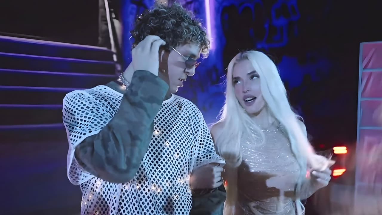 Elena Rose vive una 'Luna de Miel' con Rawayana en Premio Lo Nuestro y su canción 'Naguará'