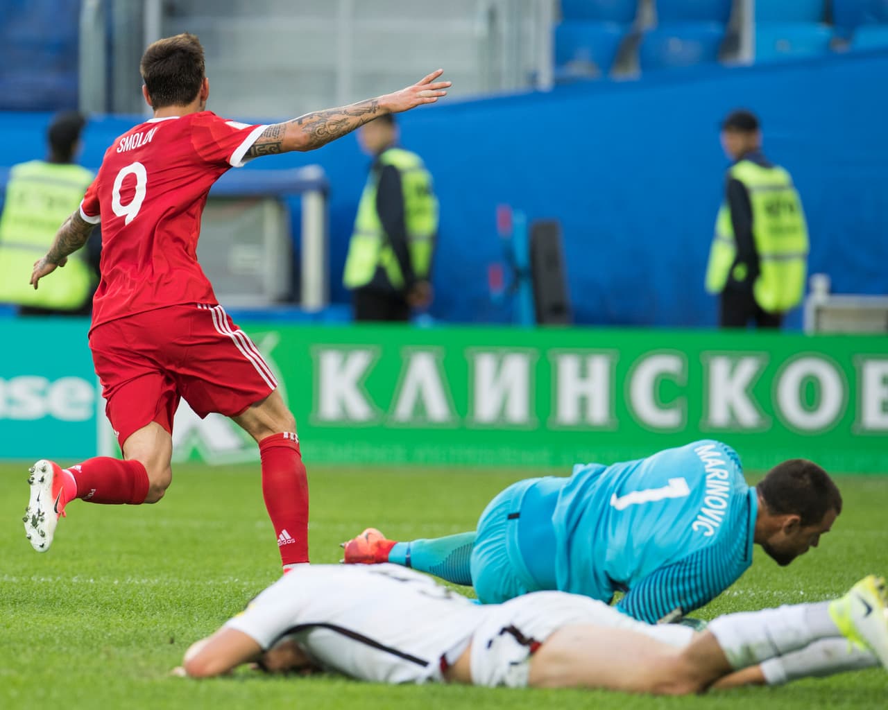 Smolov solo llegó a empujar la pelota para poner el definitivo 2-0 de Rusia en la inauguración.