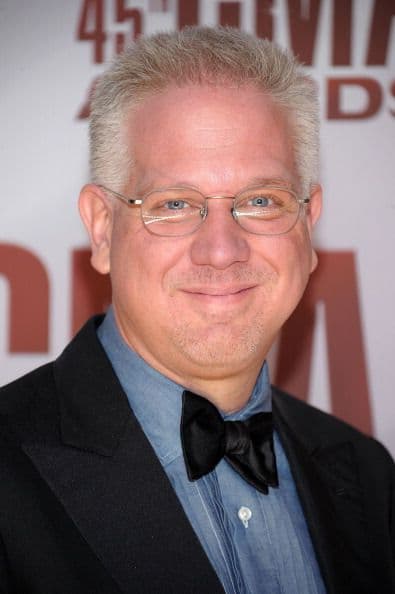 El tercer puesto en la lista lo ocupa el presentador estadounidense Glenn Beck.