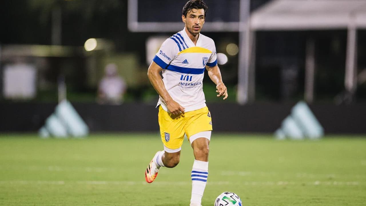 Oswaldo Alanís no volverá a Chivas; seguirá en SJ Earthquakes