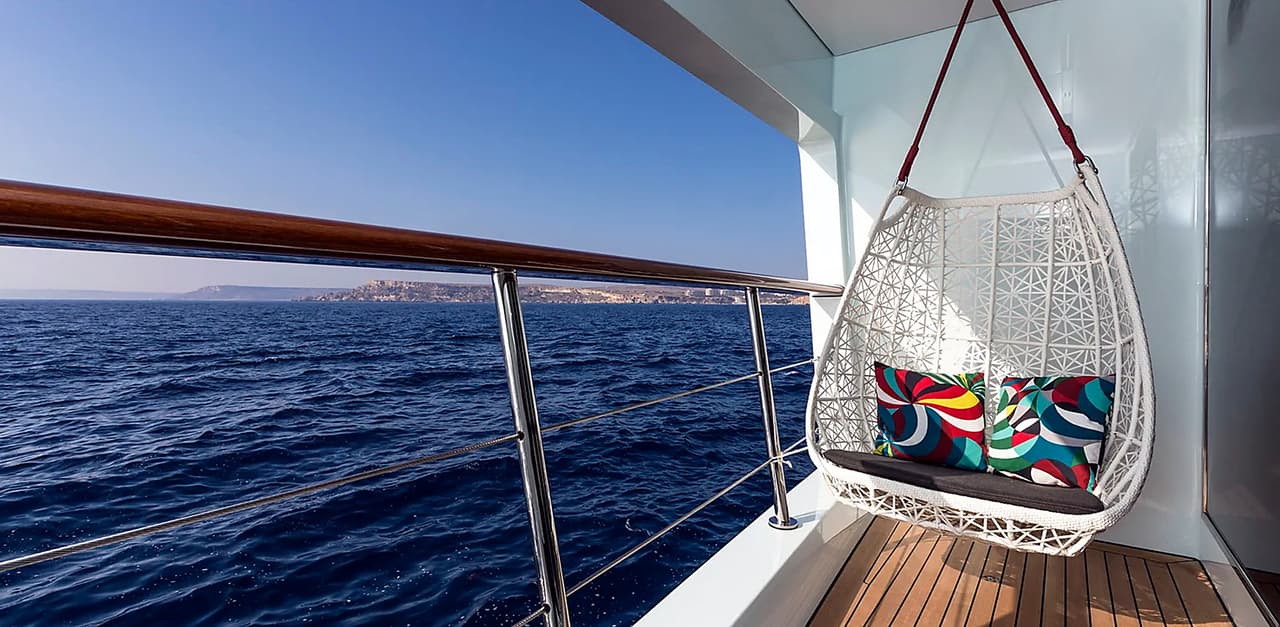 La suite principal tiene balcón, y cuenta con interiores creados por el diseñador Mauro Izzo inspirado en los jardines zen.
<br>