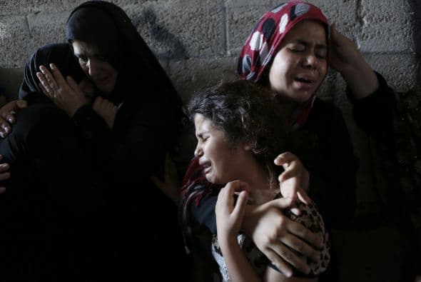 Al menos 600 palestinos han muerto hasta este martes en Gaza a causa del conflicto armado entre Israel y Hamas. Una estimación de las Naciones Unidas señala que casi ocho de cada 10 de las víctimas son civiles. Cifras del Ministerio de Salud de Gaza reportan que más de 3 mil 700 han quedado heridos. Mientras Israel ha informado que sus fuerzas armadas han matado a más de 180 militantes, reportando la baja de 27 de sus soldados.